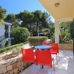 Appartement By The Sea - 3196 Rogoznica (Sibenik-Knin)
